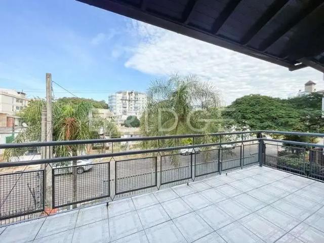 Casa / Sobrado em Condomínio para Locação em Porto Alegre/RS Passo da Areia 3 Quartos