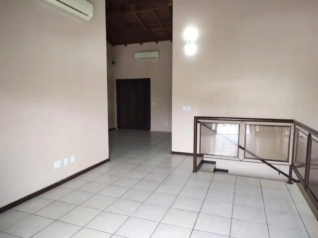 Casa / Sobrado em Condomínio para Locação em Porto Alegre/RS Passo da Areia 3 Quartos