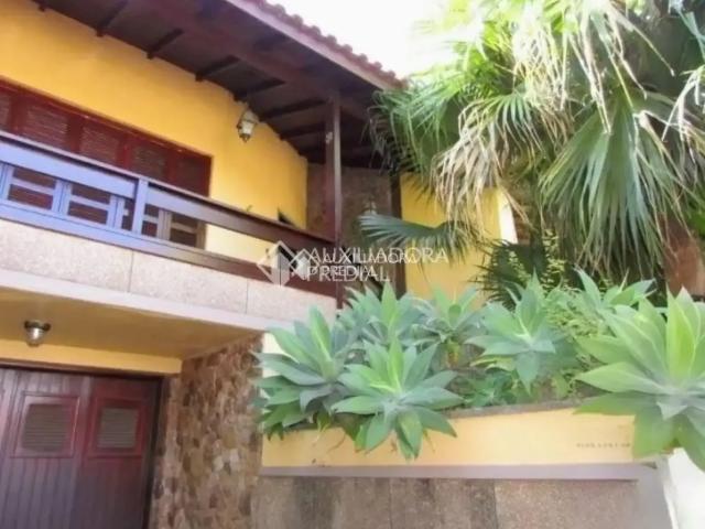 Casa / Sobrado em Condomínio para Locação em Porto Alegre/RS Passo das Pedras 4 Quartos