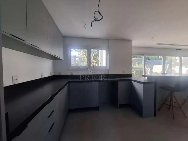 Casa / Sobrado em Condomínio para Locação em Porto Alegre/RS Pedra Redonda 3 Quartos