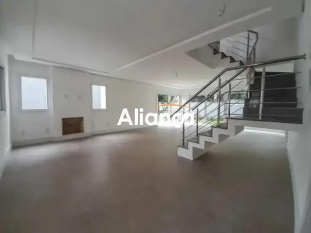 Casa / Sobrado em Condomínio para Locação em Porto Alegre/RS Pedra Redonda 3 Quartos