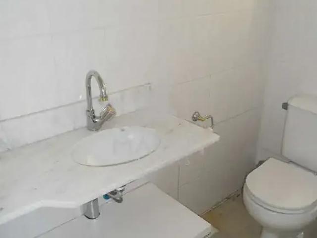 Casa / Sobrado em Condomínio para Locação em Porto Alegre/RS Pedra Redonda 4 Quartos