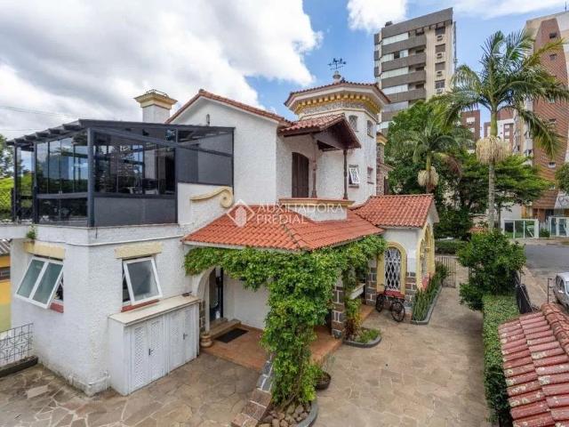 Casa / Sobrado em Condomínio para Locação em Porto Alegre/RS Petrópolis 3 Quartos