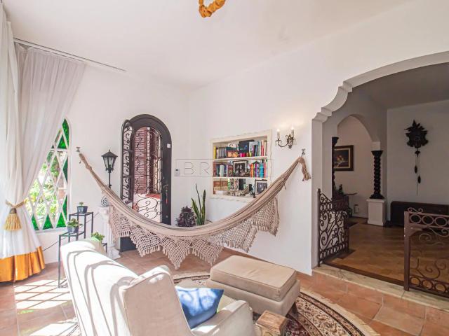 Casa / Sobrado em Condomínio para Locação em Porto Alegre/RS Petrópolis 3 Quartos