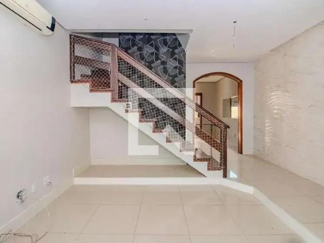Casa / Sobrado em Condomínio para Locação em Porto Alegre/RS Sarandi 2 Quartos