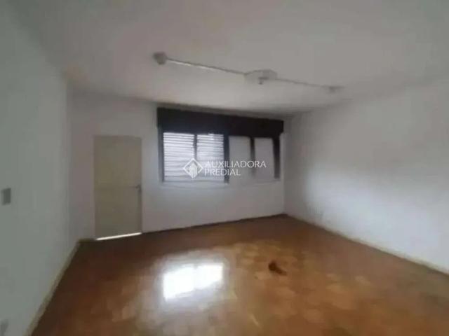 Casa / Sobrado em Condomínio para Locação em Porto Alegre/RS Sarandi 4 Quartos
