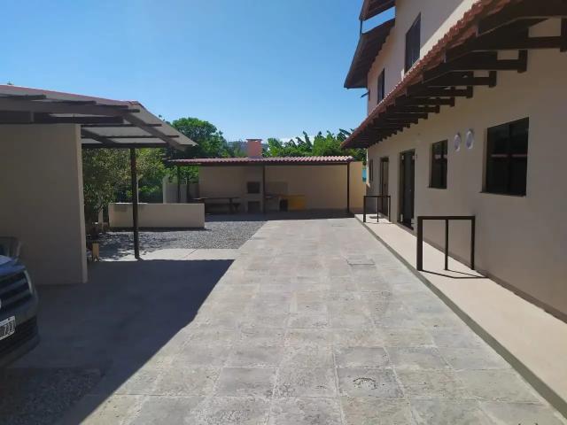 Casa / Sobrado em Condomínio para Locação em Porto Belo/SC Balneário Perequê 3 Quartos