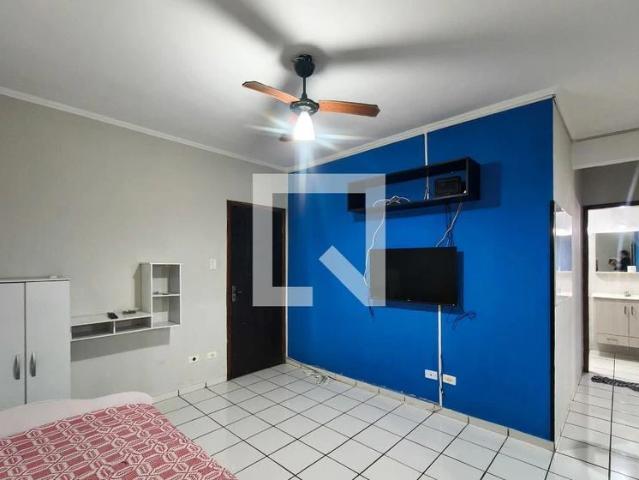 Casa / Sobrado em Condomínio para Locação em Praia Grande/SP Tupi 2 Quartos