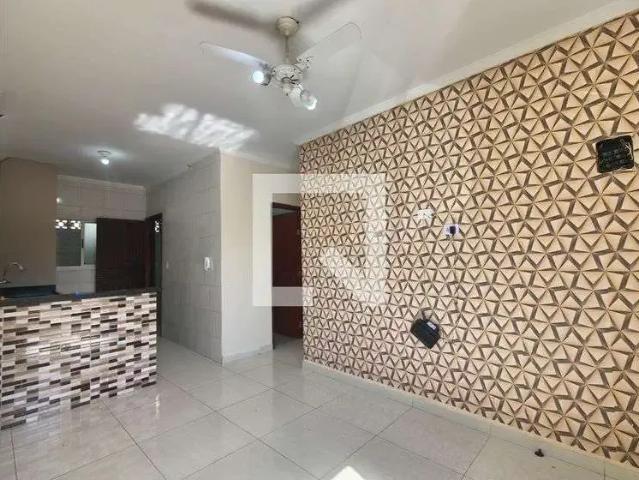 Casa / Sobrado em Condomínio para Locação em Praia Grande/SP Vila Antártica 2 Quartos