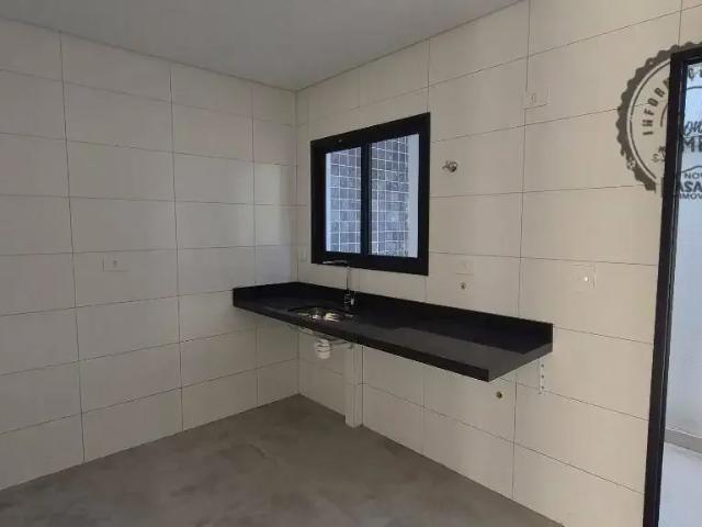 Casa / Sobrado em Condomínio para Locação em Praia Grande/SP Vila Antártica 2 Quartos
