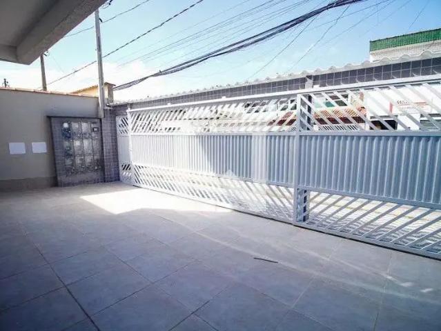 Casa / Sobrado em Condomínio para Locação em Praia Grande/SP Vila Antártica 2 Quartos