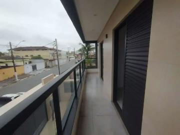Casa / Sobrado em Condomínio para Locação em Praia Grande/SP Vila Antártica 3 Quartos