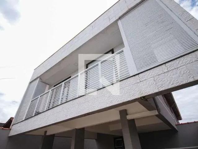 Casa / Sobrado em Condomínio para Locação em Praia Grande/SP Vila Caiçara 2 Quartos