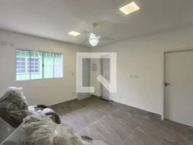 Casa / Sobrado em Condomínio para Locação em Praia Grande/SP Vilamar 1 Quartos