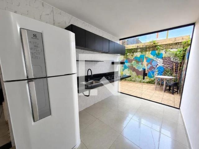 Casa / Sobrado em Condomínio para Locação em Praia Grande/SP Vilamar 1 Quartos