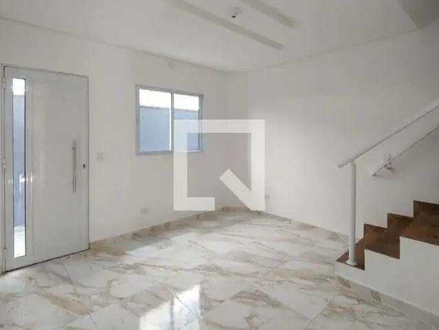 Casa / Sobrado em Condomínio para Locação em Praia Grande/SP Vilamar 2 Quartos
