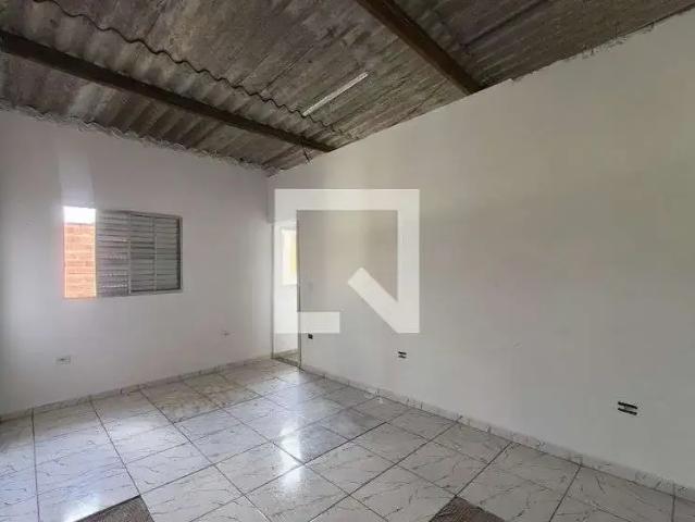 Casa / Sobrado em Condomínio para Locação em Praia Grande/SP Balneário Maracanã 2 Quartos