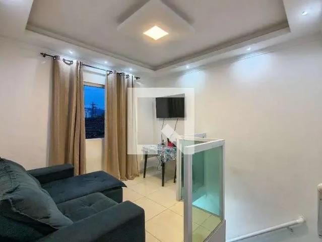 Casa / Sobrado em Condomínio para Locação em Praia Grande/SP Balneário Maracanã 2 Quartos