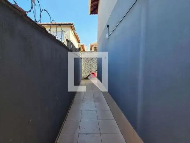 Casa / Sobrado em Condomínio para Locação em Praia Grande/SP Balneário Maracanã 2 Quartos
