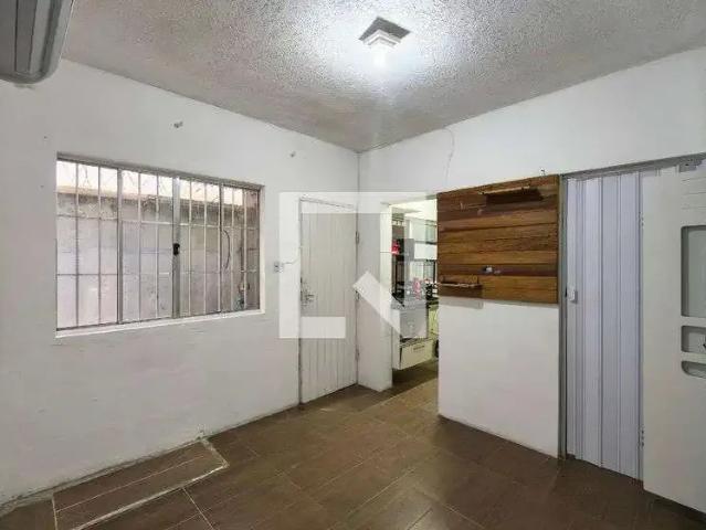 Casa / Sobrado em Condomínio para Locação em Praia Grande/SP Guilhermina 2 Quartos