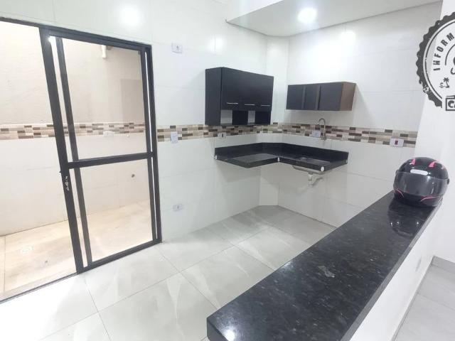 Casa / Sobrado em Condomínio para Locação em Praia Grande/SP Guilhermina 2 Quartos