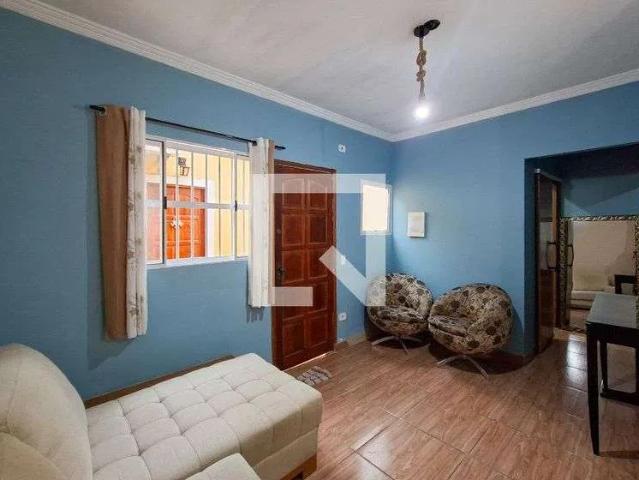 Casa / Sobrado em Condomínio para Locação em Praia Grande/SP Maracanã 1 Quartos