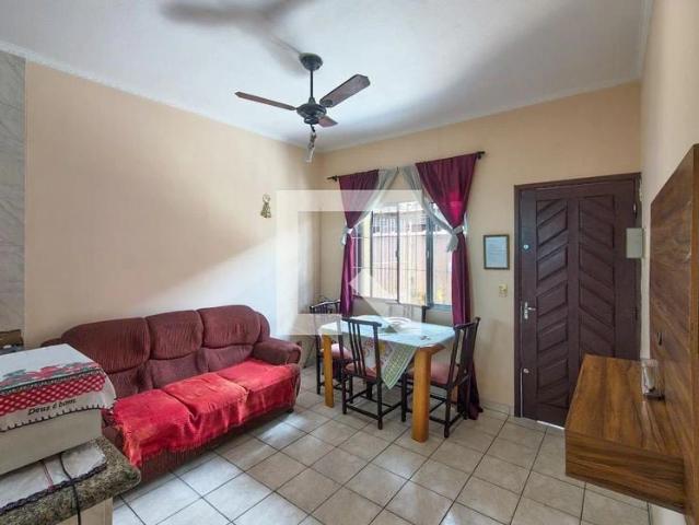 Casa / Sobrado em Condomínio para Locação em Praia Grande/SP Maracanã 1 Quartos