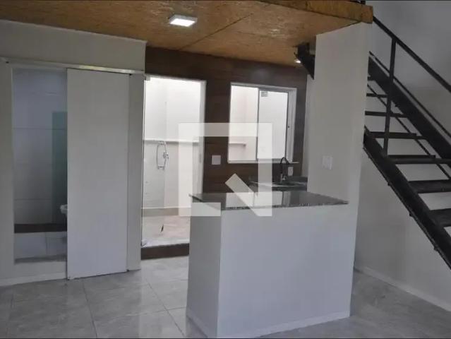 Casa / Sobrado em Condomínio para Locação em Rio de Janeiro/RJ Méier 1 Quartos