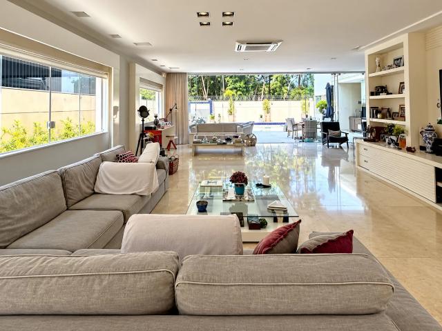 Casa / Sobrado em Condomínio para Locação em Rio de Janeiro/RJ Barra da Tijuca 4 Quartos