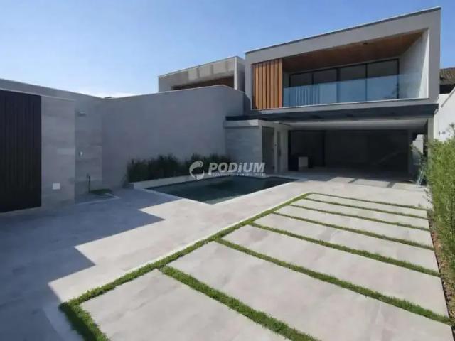 Casa / Sobrado em Condomínio para Locação em Rio de Janeiro/RJ Barra da Tijuca 4 Quartos