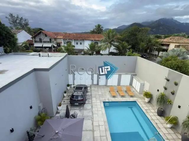 Casa / Sobrado em Condomínio para Locação em Rio de Janeiro/RJ Barra da Tijuca 6 Quartos