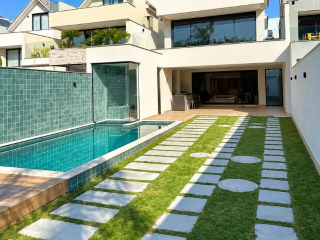Casa / Sobrado em Condomínio para Locação em Rio de Janeiro/RJ Barra da Tijuca 5 Quartos