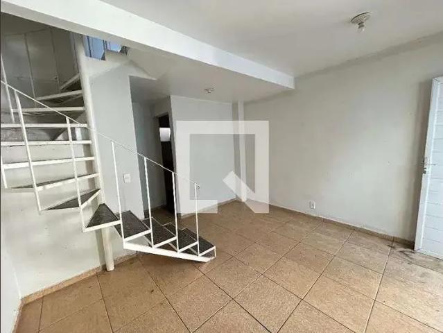 Casa / Sobrado em Condomínio para Locação em Rio de Janeiro/RJ Campinho 2 Quartos