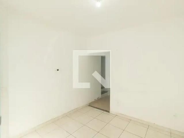 Casa / Sobrado em Condomínio para Locação em Rio de Janeiro/RJ Campo Grande 2 Quartos