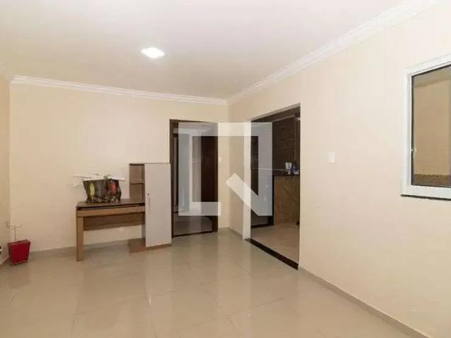 Casa / Sobrado em Condomínio para Locação em Rio de Janeiro/RJ Cascadura 2 Quartos