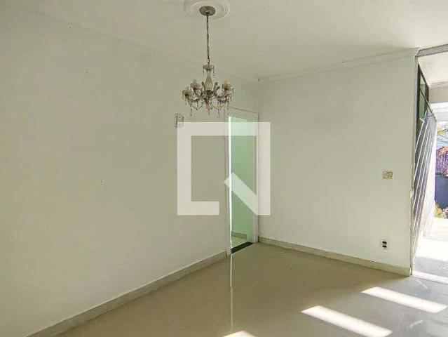 Casa / Sobrado em Condomínio para Locação em Rio de Janeiro/RJ Freguesia Ilha do Governador 3 Quartos