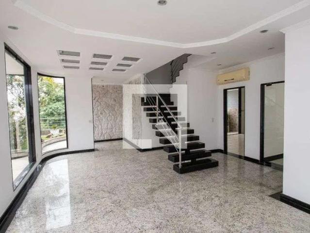 Casa / Sobrado em Condomínio para Locação em Rio de Janeiro/RJ Freguesia Ilha do Governador 3 Quartos