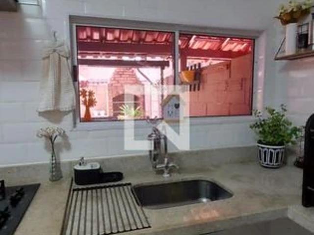 Casa / Sobrado em Condomínio para Locação em Rio de Janeiro/RJ Guaratiba 2 Quartos