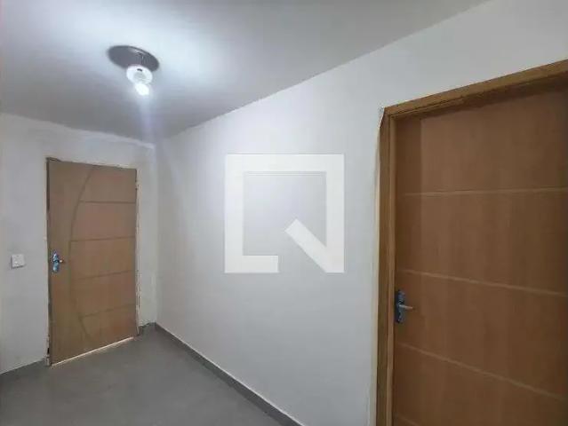 Casa / Sobrado em Condomínio para Locação em Rio de Janeiro/RJ Jacarepaguá 2 Quartos