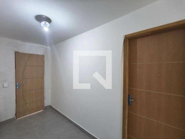 Casa / Sobrado em Condomínio para Locação em Rio de Janeiro/RJ Jacarepaguá 2 Quartos