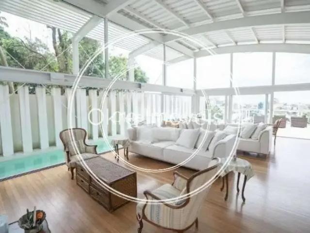 Casa / Sobrado em Condomínio para Locação em Rio de Janeiro/RJ Leblon 4 Quartos