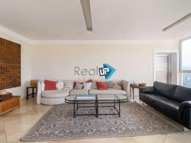 Casa / Sobrado em Condomínio para Locação em Rio de Janeiro/RJ Leblon 5 Quartos