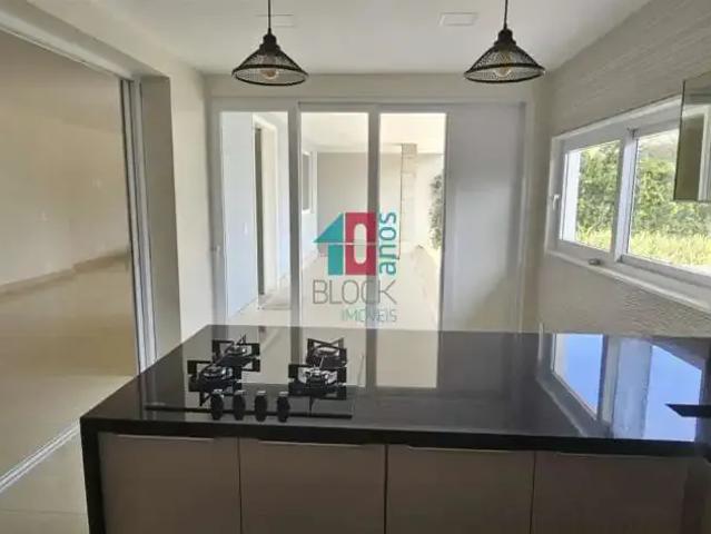 Casa / Sobrado em Condomínio para Locação em Rio de Janeiro/RJ Recreio dos Bandeirantes 4 Quartos