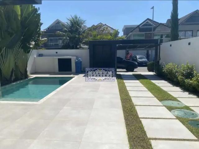 Casa / Sobrado em Condomínio para Locação em Rio de Janeiro/RJ Recreio dos Bandeirantes 5 Quartos