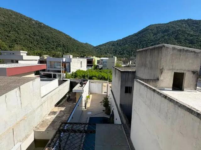 Casa / Sobrado em Condomínio para Locação em Rio de Janeiro/RJ Recreio dos Bandeirantes 5 Quartos