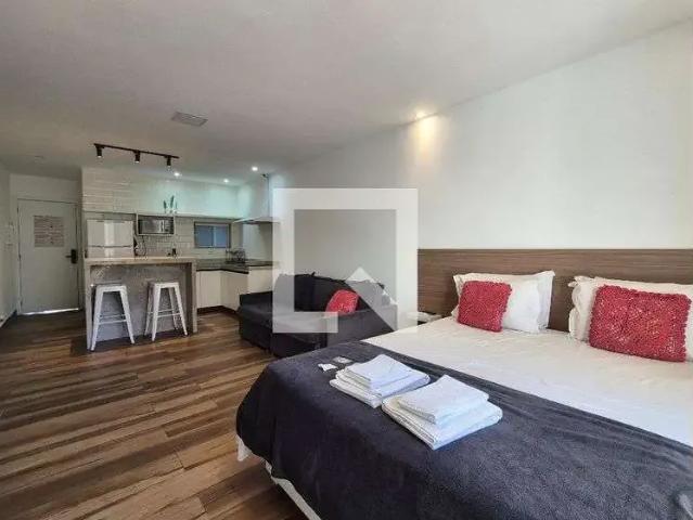 Casa / Sobrado em Condomínio para Locação em Rio de Janeiro/RJ Recreio dos Bandeirantes 8 Quartos