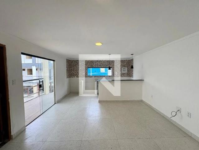 Casa / Sobrado em Condomínio para Locação em Rio de Janeiro/RJ Taquara 2 Quartos