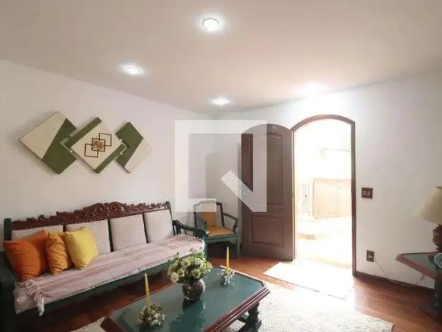Casa / Sobrado em Condomínio para Locação em Rio de Janeiro/RJ Taquara 2 Quartos