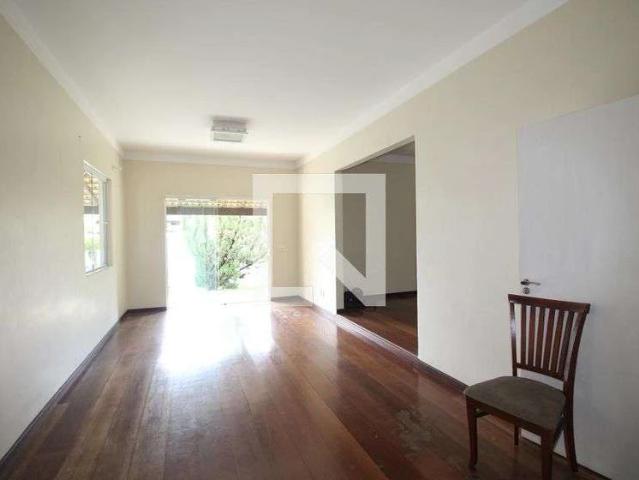 Casa / Sobrado em Condomínio para Locação em Rio de Janeiro/RJ Taquara 6 Quartos