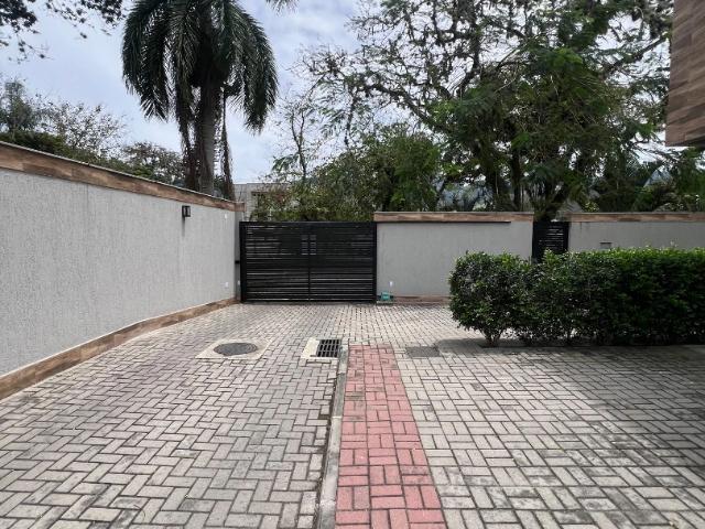 Casa / Sobrado em Condomínio para Locação em Rio de Janeiro/RJ Vargem Grande 2 Quartos